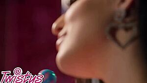 Dancing teases Vanna Bardot's scissoring with Aubree