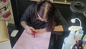 Manicurist Grabs Dick For Sloppy Blowjob