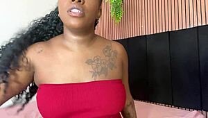 oi safadinho minha buceta ta piscando de tesao quer gozar junto comigo agora me da teu leitinho