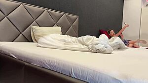 hey alice wanna see my tight pussy no panties miniskirt legs feet?