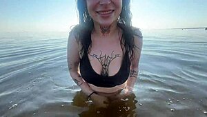 Godaan Adik Ipar Pantai Jadi Ngentot Kasar Gila di Rumah