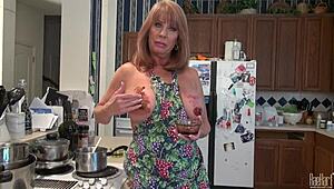 raehart mature housewife ohh kitchen pure pleasure fuck fest!!