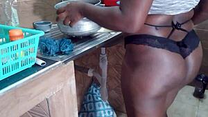 Check chocolate ebony housewife's naked pussy at home.