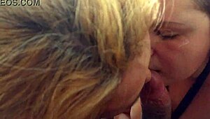 whoa caiu na net fada mel and paty bumbum having fun with girls while corno watches 😂👯‍♀️💋