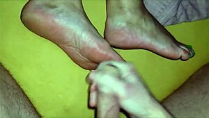 my stepmom finally lets me dirty her feet all up