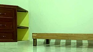 Vecina gordita, quieres ver su limpieza en el nuevo depa?