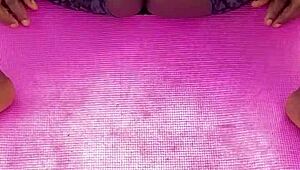 early mornin ebony milf workout got me spreadin her shaved pussy n feet voyeur style uh