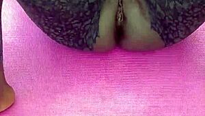 early mornin ebony milf workout got me spreadin her shaved pussy n feet voyeur style uh