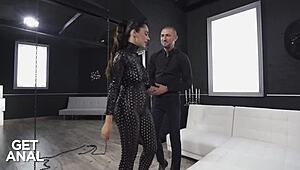 Thick Valentina Nappi's ass craves endless anal pounding