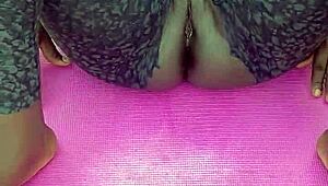 early mornin ebony milf workout got me spreadin her shaved pussy n feet voyeur style uh