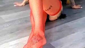 i tease you with my solo magic footjob in nylons and leggings hard