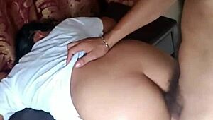 reafirmando las tripas calientes en mi habitacion a la compaera del colegio pamela castillo