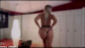 Deviens Fan to Unlock Full Glory Hole Video Experience