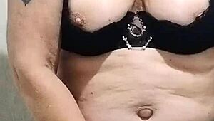 Homemade Housewife Soaks Kinky Undies with Gushing Piss Orgasm Flood Amateur Style