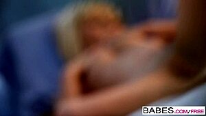 Chikita in Pink Bikini Dominates with Facesitting Lick