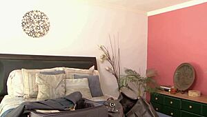 hey babe fuck my wet pussy missionary before you head out on vacation doggystyle too