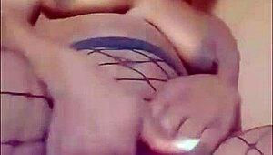 i was home horny so i toyed my juicy pussy lips