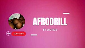 Musa spreads madam legs fucks her pussy rough like horny beast moaning.