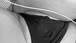 Mi culote y coño gotean listos para verga gruesa ¿vienes?