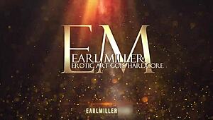 Bikini-Häschen Kali Lane teasen mit dicken Klitoris-Fotzen und natürlichen Titten