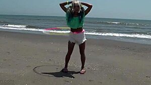 craving to lick this hot japanese belly button nice and slow?