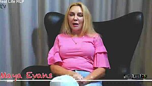 Bunica Maya Evans ling cur bea pipi apoi ia anal dur!