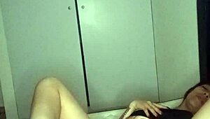 mi nueva morra chupando verga pa calentar el sexo oral rico