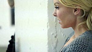 i love watching sporty brunettes play with their hairy pussies and feet