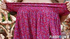 Jessie Cabanne's big boobs tease 😍