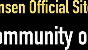 Lesbian Alice Wonder licks big pussy lips wet