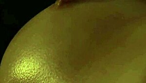 Indian Brunette Performs Erotic Teasing Dance Ritual