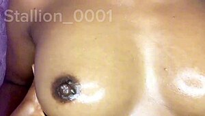 i squirt everywhere trying to ride my oiled toys on the bed