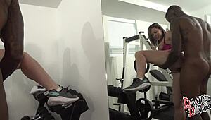 Bubble Butt PAWG Hotwife Riley Jacobs Squirts on BBC Gym Fuck