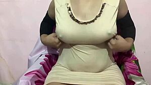 Whoa, simran's big milky natural tits get oiled massage 😍💦