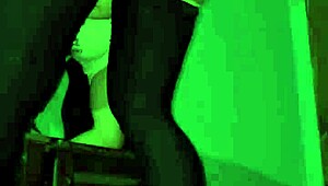 Prima cachonda spreads her petite latina ass for secret first-time anal creampie rough homemade