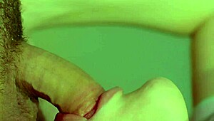 I LICK HIS BALLS UNTIL CUM EXPLODES IN MY MOUTH CLOSE-UP!