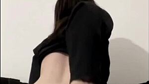 hey american student i'm squirting solo on webcam toys