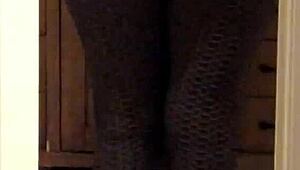 check out this milf wife's leggings ass on voyeur cam?