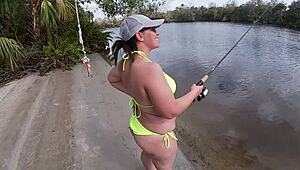 bustydiamond fishes then gets fucked public! 🎣🍆