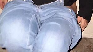 me COGIENDO a la amiga de mi novia en la calle rapidin sin condon en terreno baldio