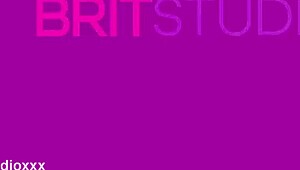 lesbian nurse licks patient pussy in office after checkup 👩‍⚕️💦