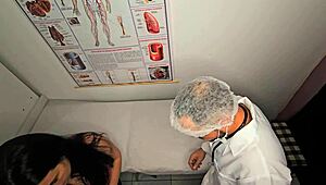 Ginecologista fingers patient's asshole then fucks bareback