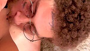 i sit on his face til pussy soaked then ride cock