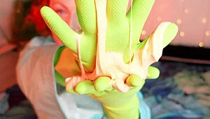 i get so wet with household gloves slime play