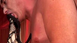 arab slut craves sucking massive white cock deep