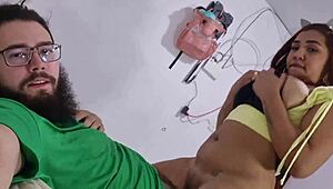 hoy le cuento a un fan timido como grabar con mi teen latina natural tits