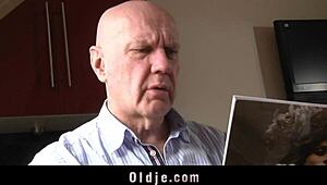 pervy old dude fucks tiny blonde teen hard 😈