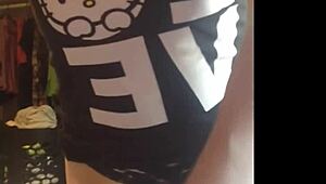 red haired cougar off craigslist gonna give you the most amazing blowjob ever?