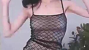 koreana novinha teases her wet pussy solo slowly