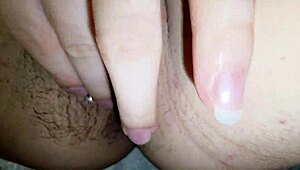 quieres verme follar a mi alumna cachonda con su coño jugoso y apretado?